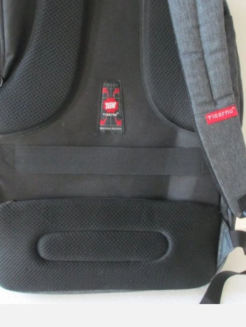 TIGERNU LAPTOP BACKPACK